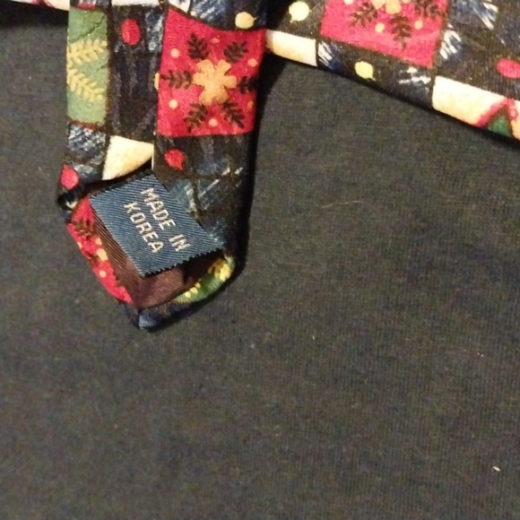 Mickey Unlimited Christmas Holiday Tie Carolers Donald Duck Goofy Disney - Picture 4 of 5